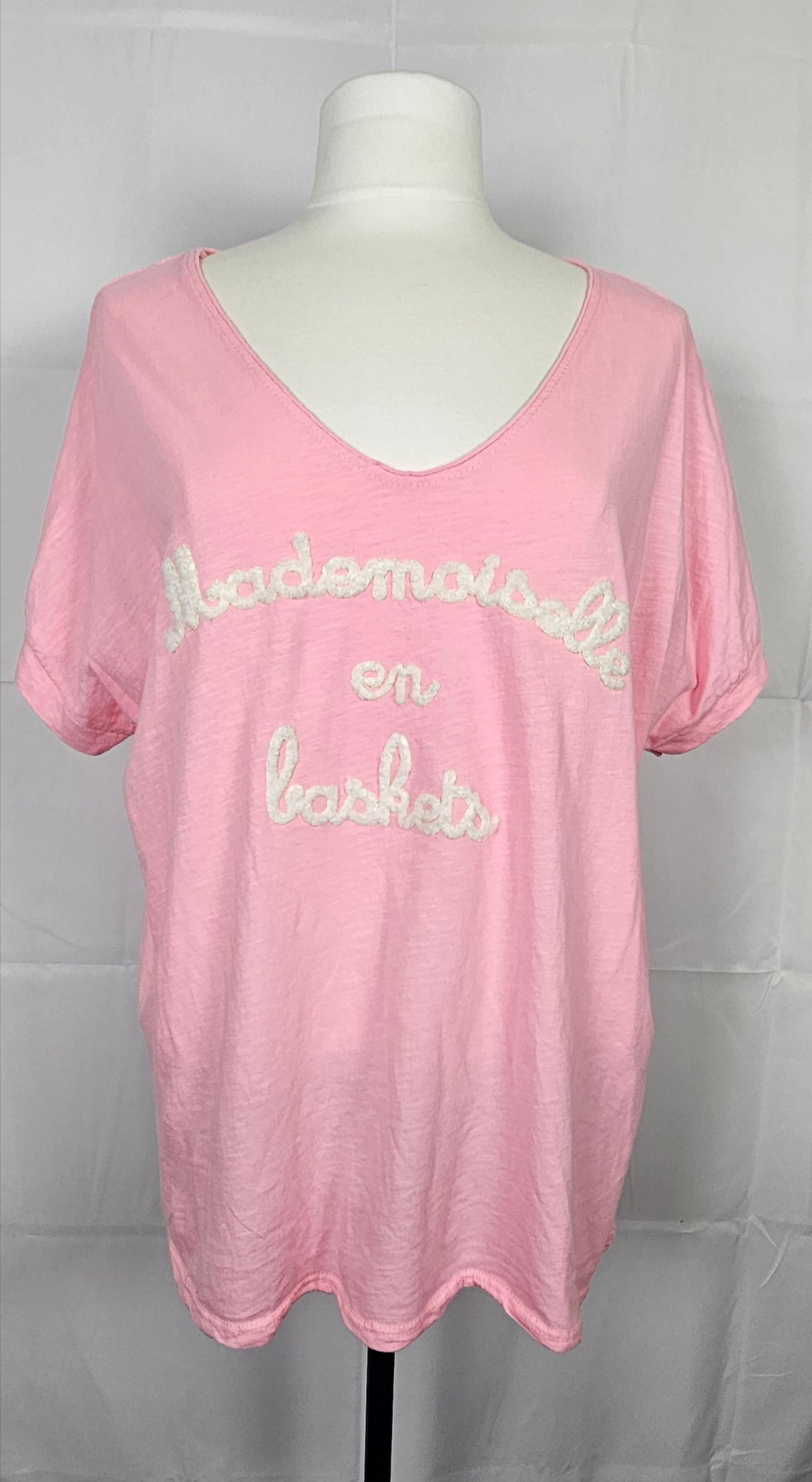 T-shirt oversize "Mademoiselle en baskets" - 100% coton - Made in Italy